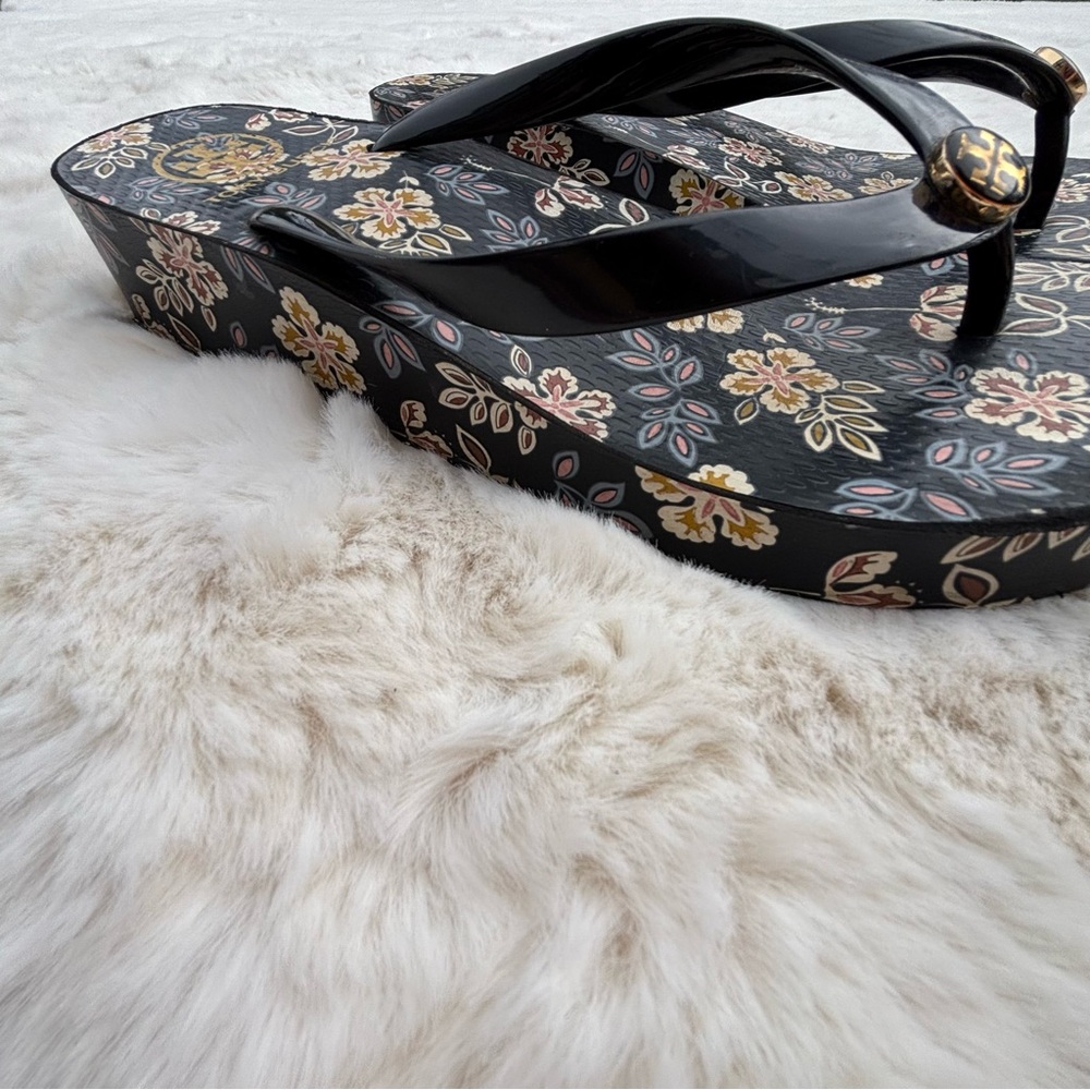 Tory Burch Black Floral Women's Platform Flip Flops - Picture 3 of 9